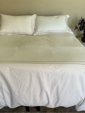 Classic Cream & White Hemstitch Duvet Cover Set